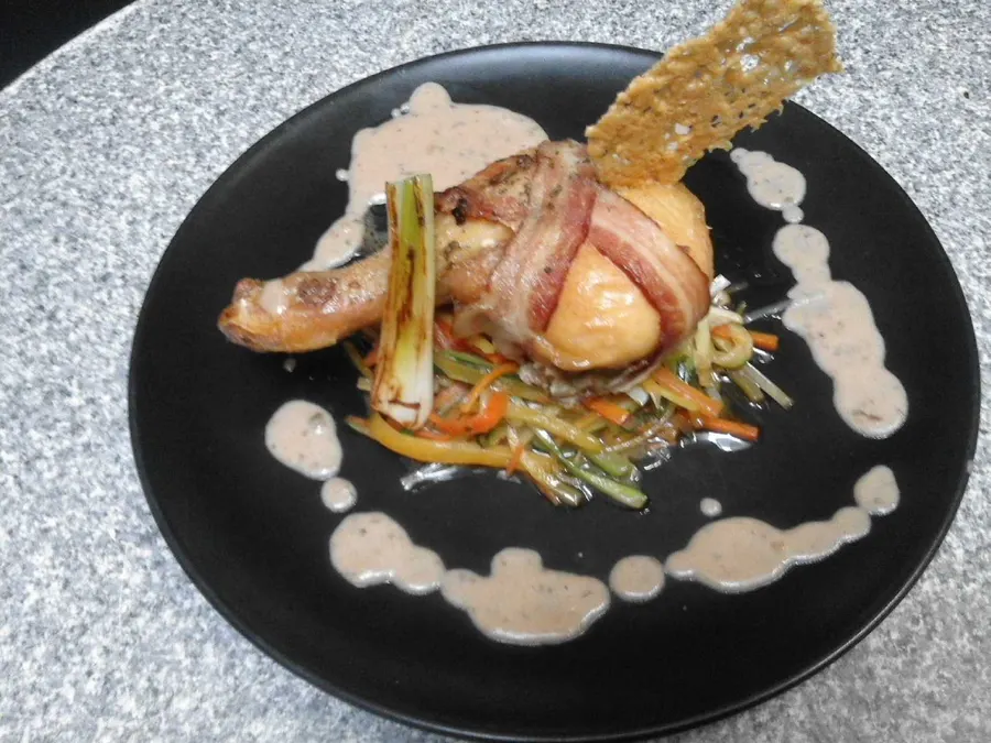 Assiette de poisson dressée